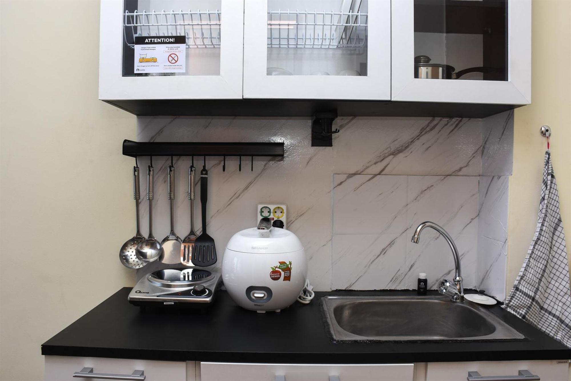 And Cozy At Tifolia By Travelio Appartement Jakarta